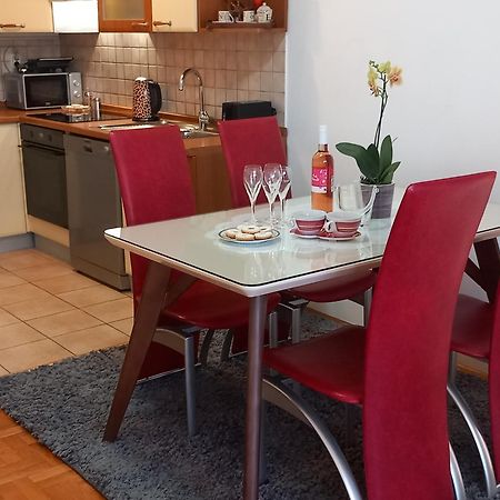 Apartment Harmony - Pleasant And Comfortable Place With A Balcony And A Secured Garage Split Exterior photo