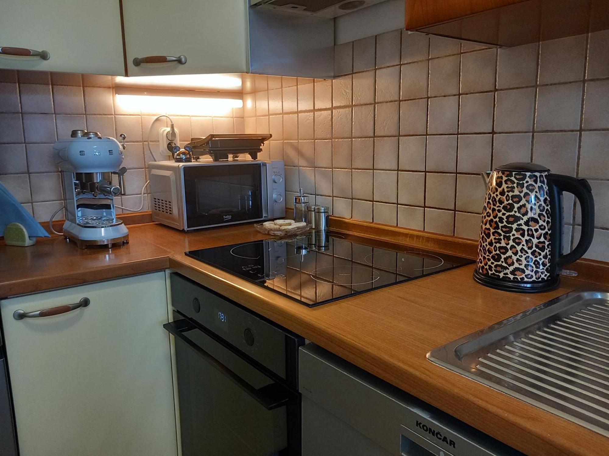 Apartment Harmony - Pleasant And Comfortable Place With A Balcony And A Secured Garage Split Exterior photo