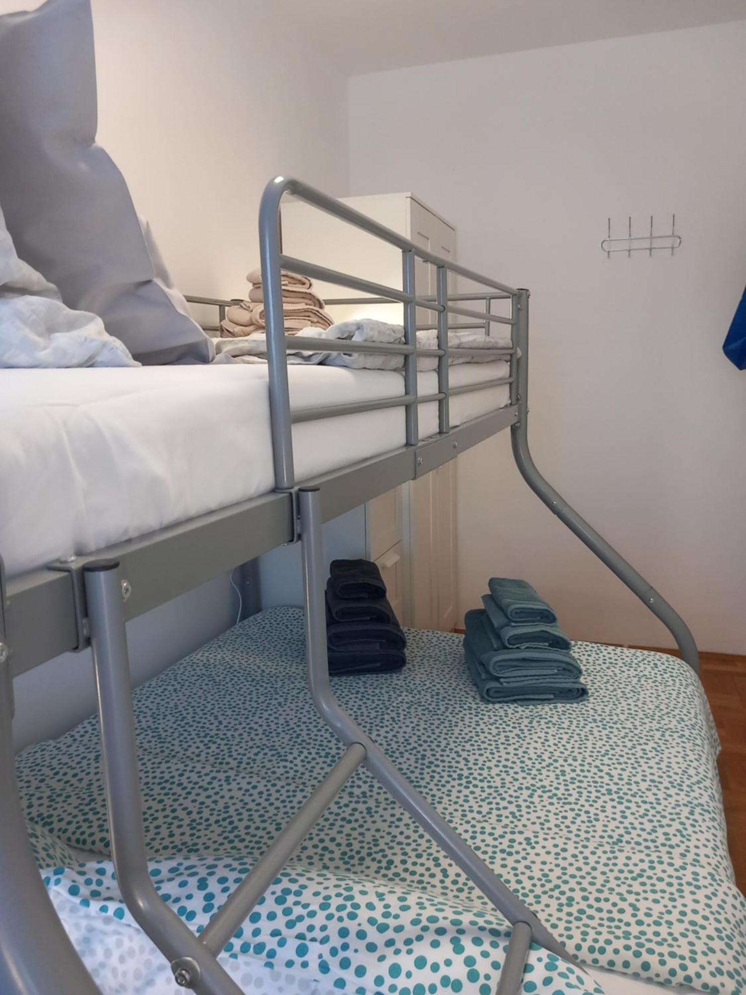 Apartment Harmony - Pleasant And Comfortable Place With A Balcony And A Secured Garage Split Exterior photo